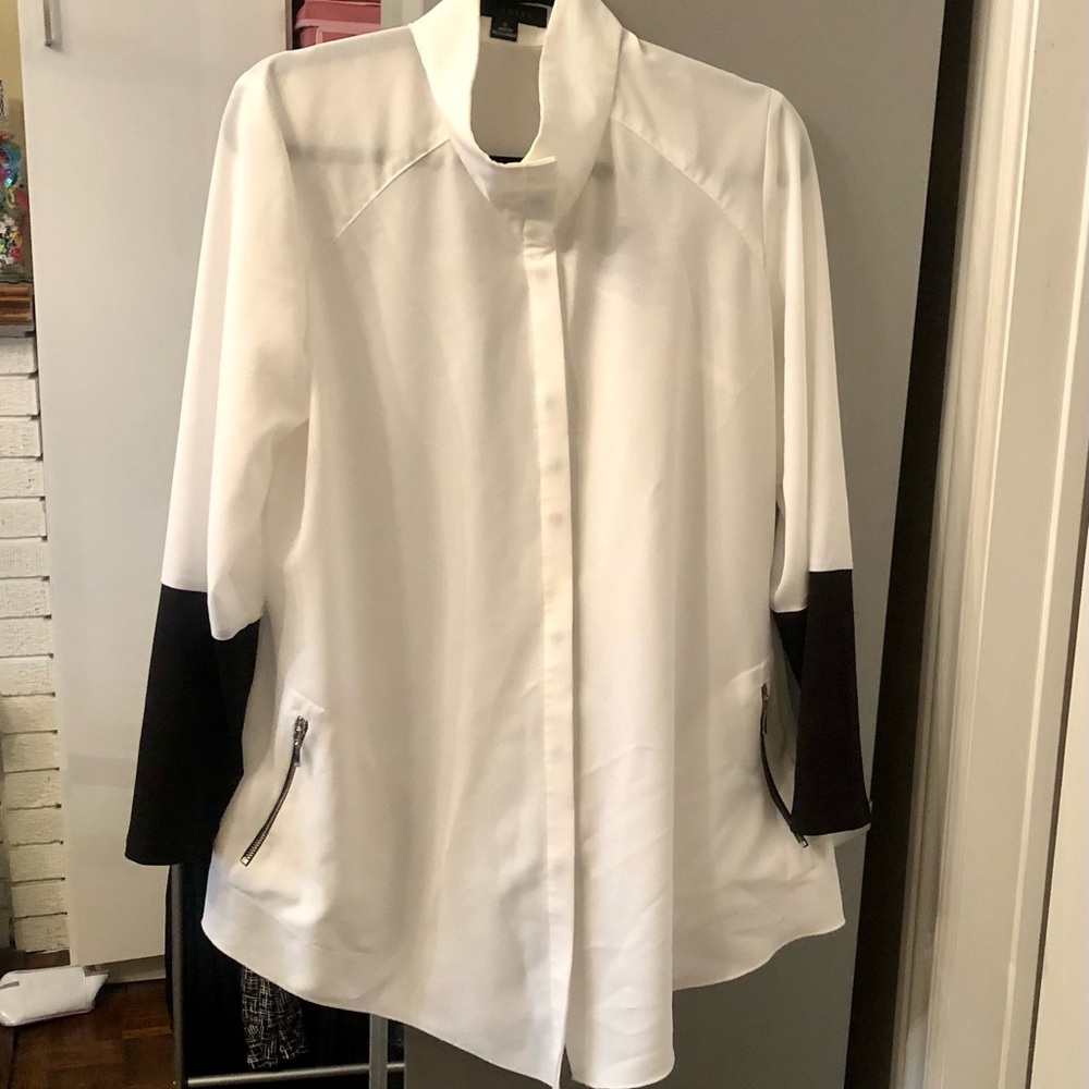 Periphery Cream button up Blouse with Black Jersey Sleeves Size 12